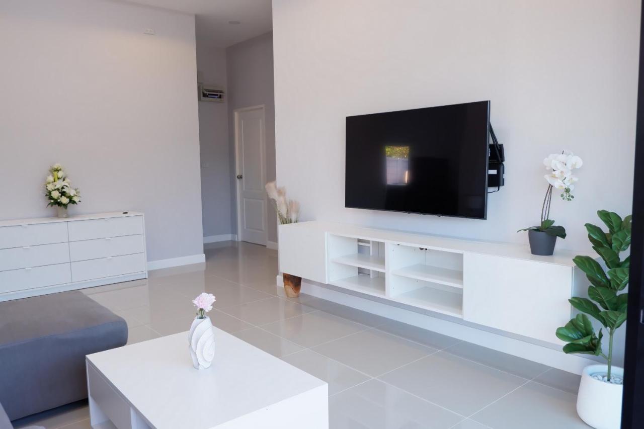 Large & Quiet 3Bd Home With Security & Pool Ubon Ratchathani Eksteriør billede